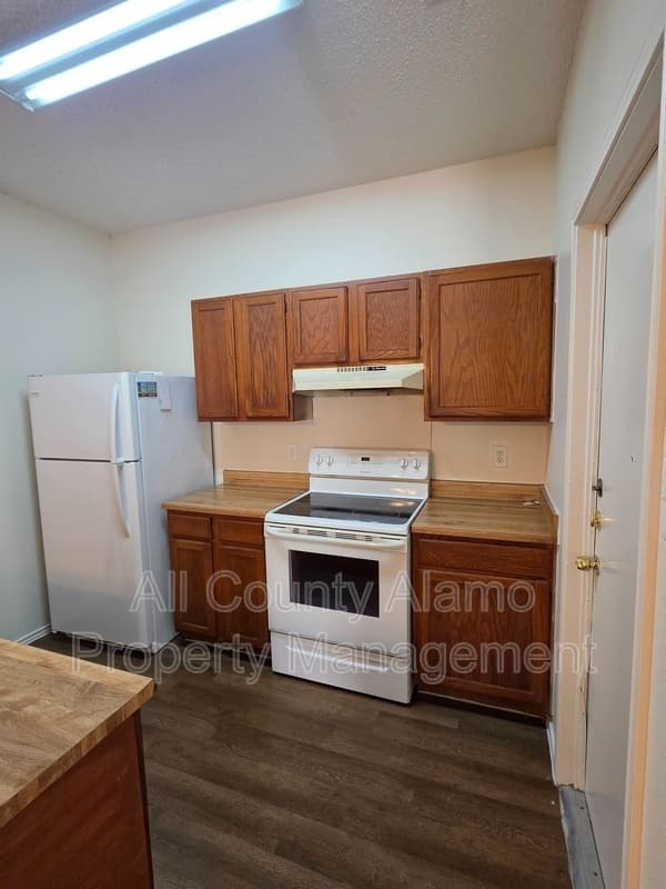 San Antonio Condo: 3439 Ridge Smoke
