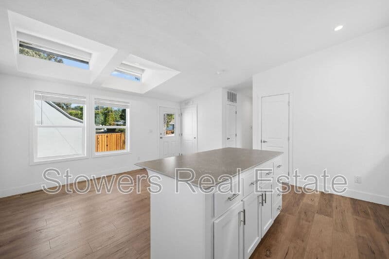 Danville House: 273 Cameo Dr