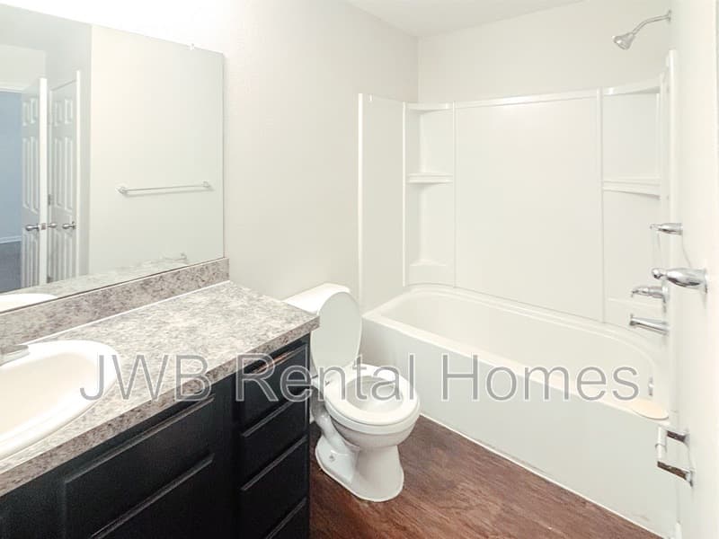 Jacksonville House: 3038 Rayford St
