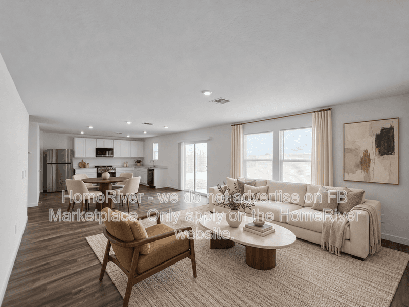 Florence House: 578 W Van Haren St