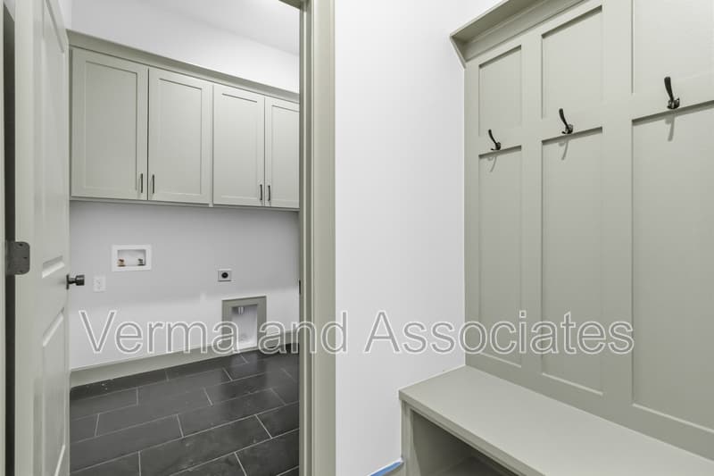 Centerton House: 1061 Whistler St