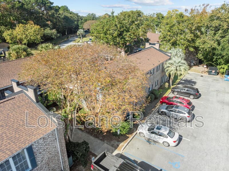 Charleston Condo: 874 Colony Drive, #B16
