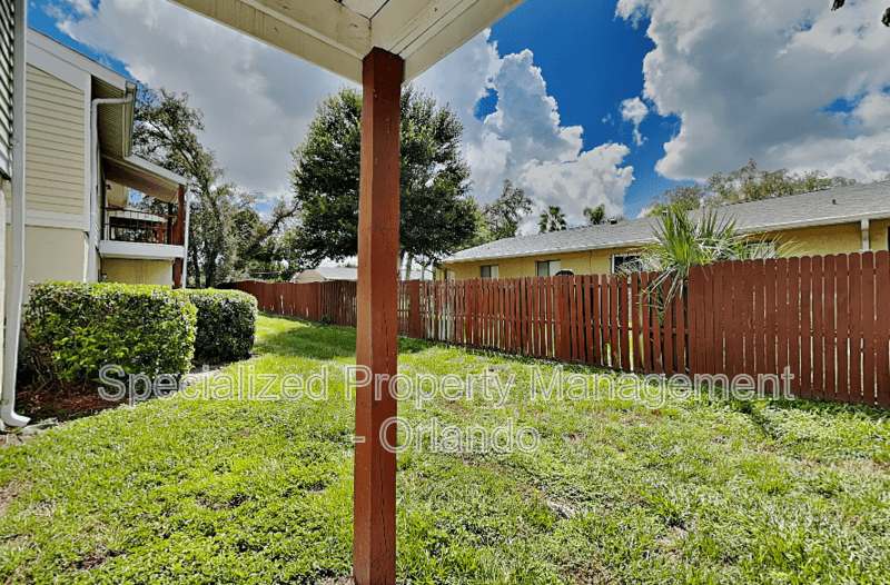 Altamonte Springs Condo: 310 Cherokee Ct