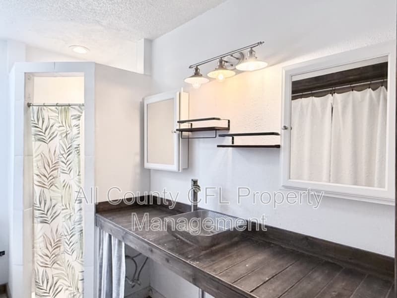 Groveland Condo: 205 Wendell Ave