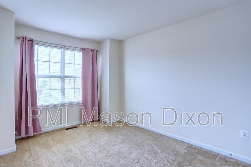 Baltimore House: 8434 Stansbury Lake Drive