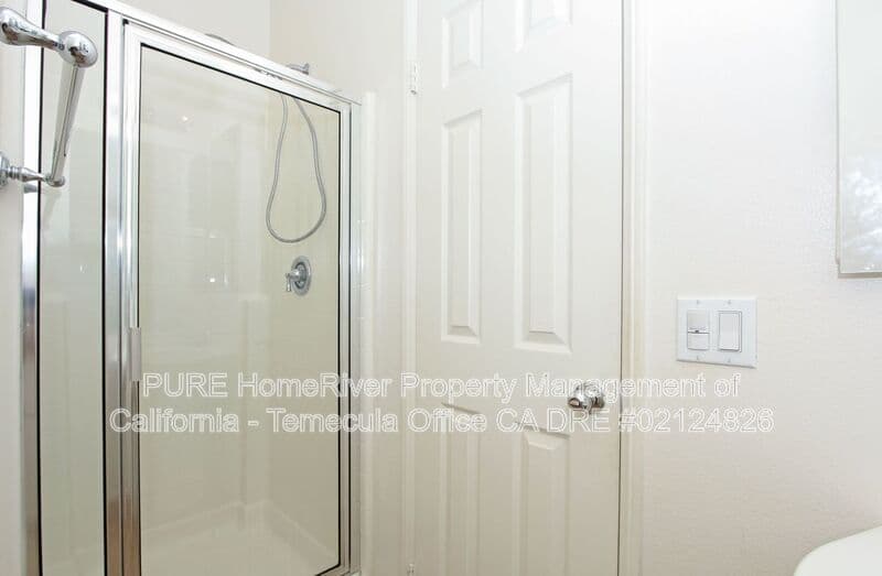 Temecula House: 44916 Honey Locust Dr
