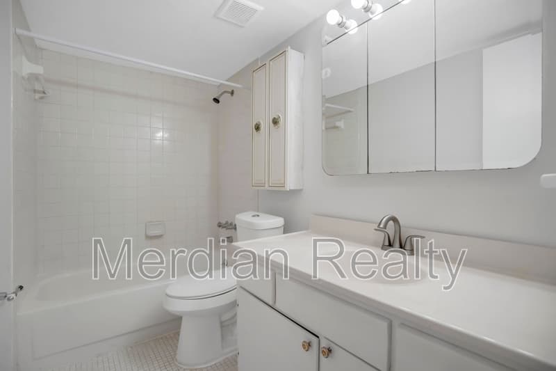 Longwood Condo: 118 Springwood Circle #A - 1