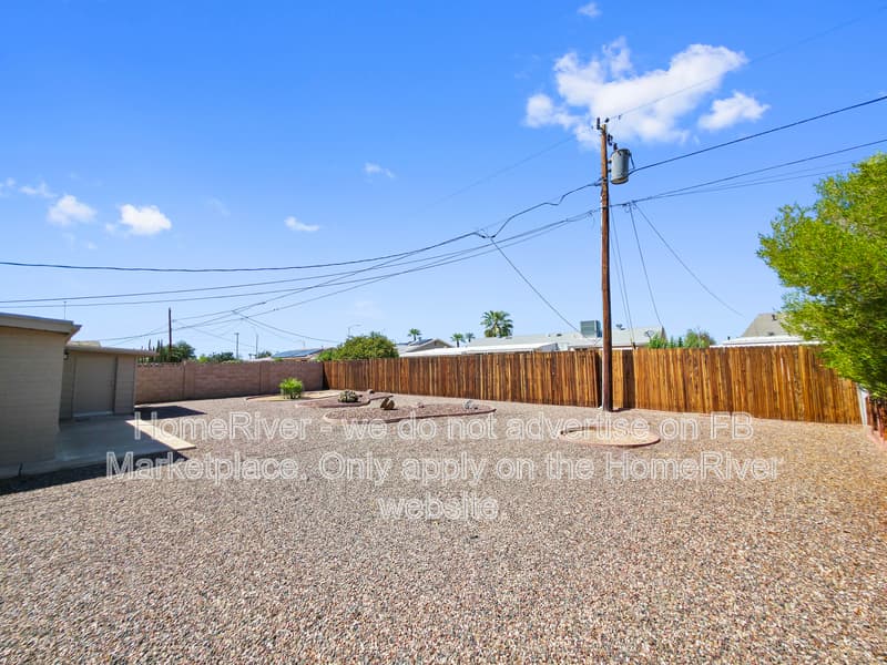 Sun City House: 10632 W Snead Dr