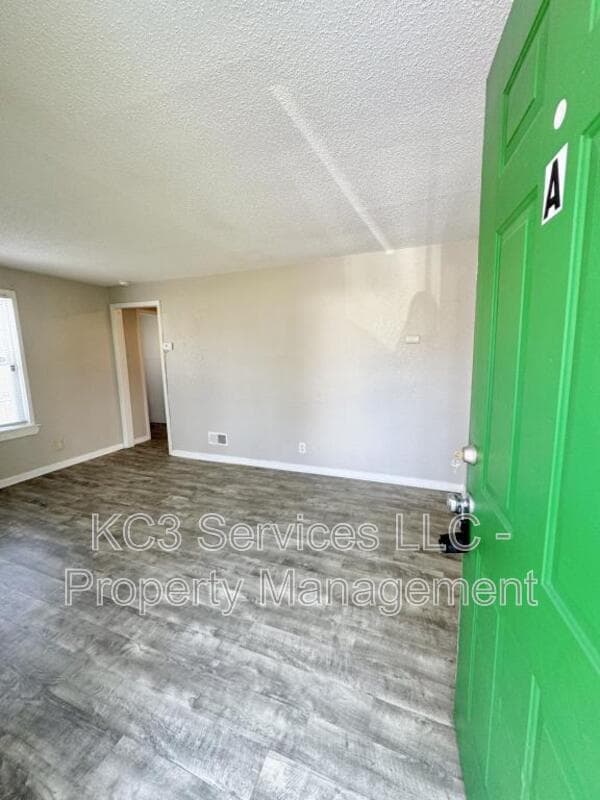 Kansas City Condo: 6131 NE Vivion Rd