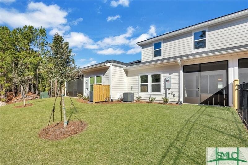 Richmond Hill Condo: 157 Lower Creek Drive - 1