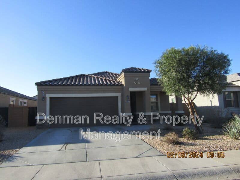 Casa Grande House: 1255 E. Irene Street