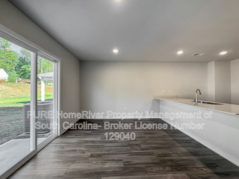 Spartanburg House: 491 Sundown Dr