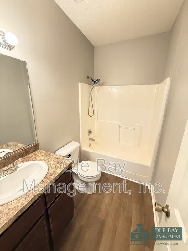 Mobile House: 3420 Fairfield Rd