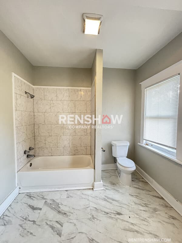 Memphis House: 1571 E Mclemore Ave