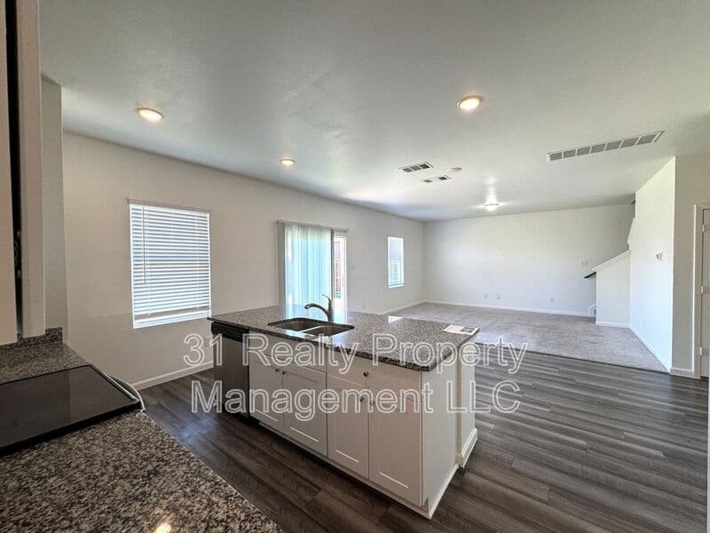 Fort Worth House: 10345 Castle Lyons Lane