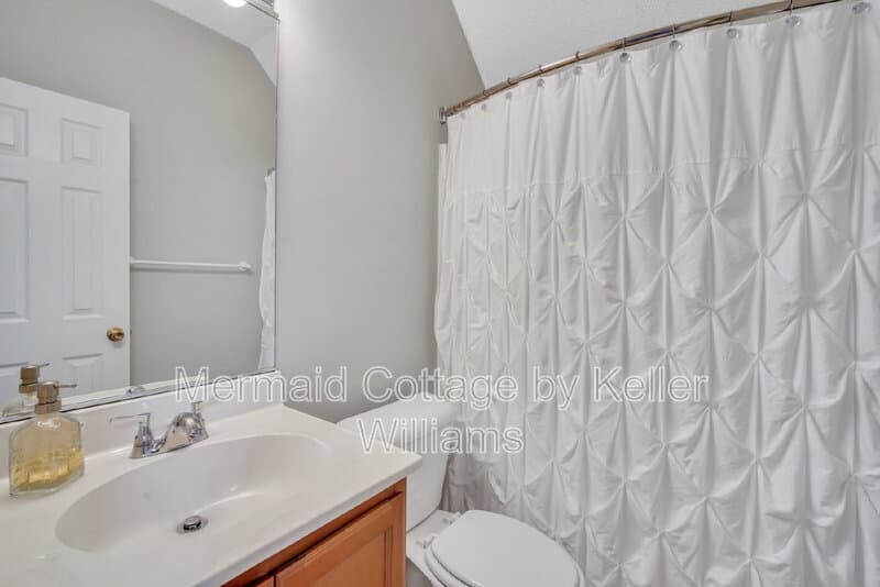 Ladys Island House: 19 LeMoyne Drive