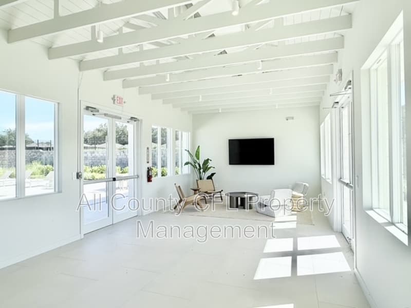Lady Lake House: 219 Skyfield Court