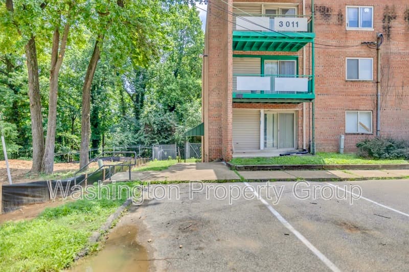 Temple Hills Condo: 3011 Southern Ave