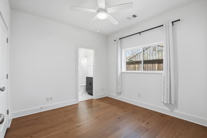 Fort Worth House: 2825 Townsend Drive