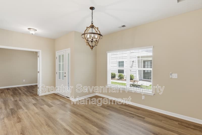 Pooler Townhome: 130 Danbury Court