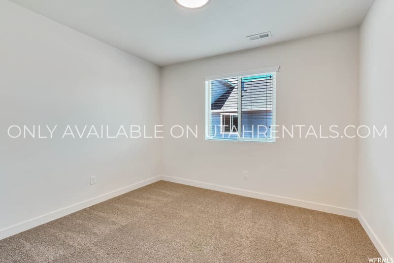 Vineyard Condo: 202 N 725 E