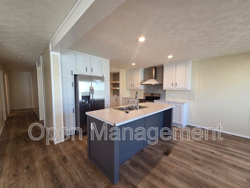 San Angelo House: 4403 Kalamath