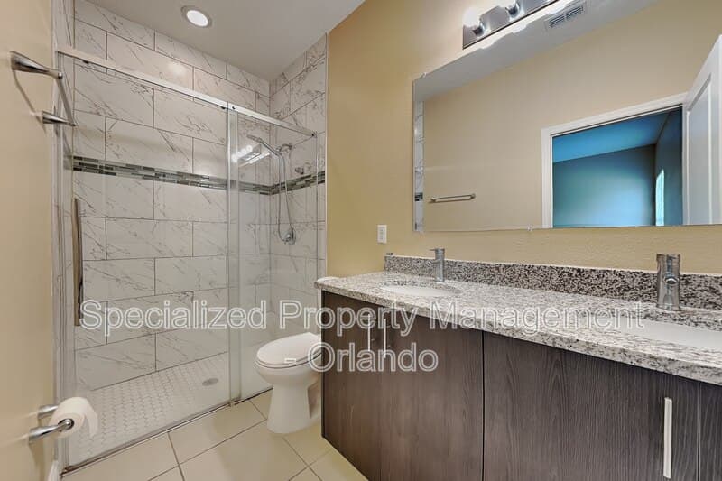 Ocala House: 5017 SW 165th Street Rd