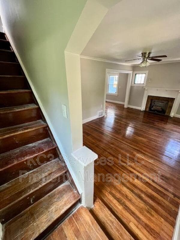 Kansas City House: 5842 Euclid Ave