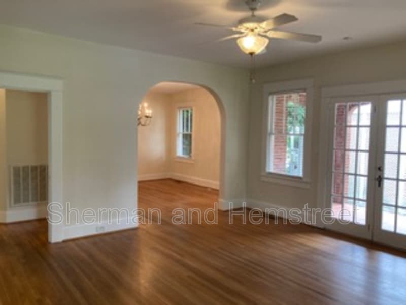 Augusta House: 2809 Lombardy Court