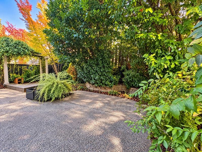 Beaverton House: 16705 Northwest Arizona Drive