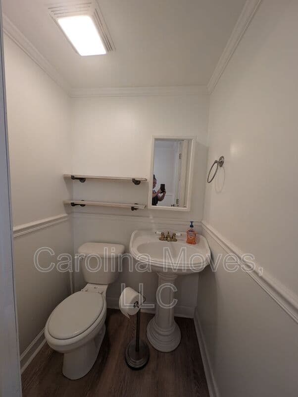 Greenville House: 38 Blake St