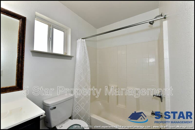 El Paso House: 872 Colbert Shapleigh Place !!