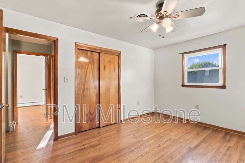 Greencastle House: 105 W Walter Ave