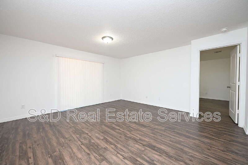 Lakeland House: 2238 Caspian Dr