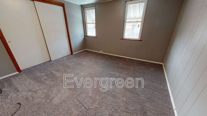 McKees Rocks House: 103 Orchard Street