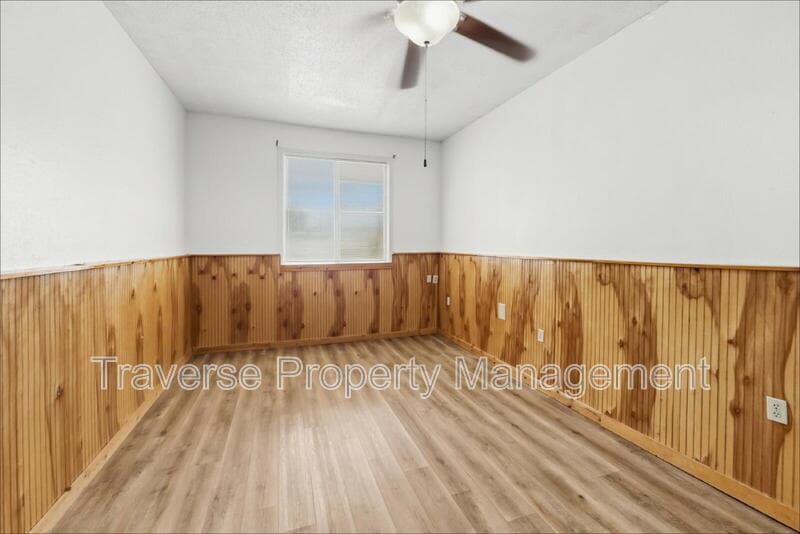 Haltom City House: 5025 Catalpa St