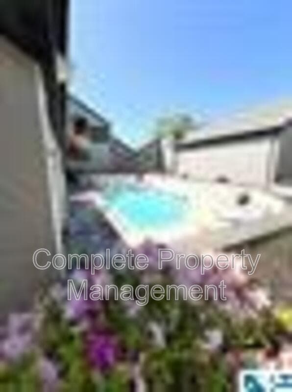 Birmingham Condo: 3350 Altamont Road - C