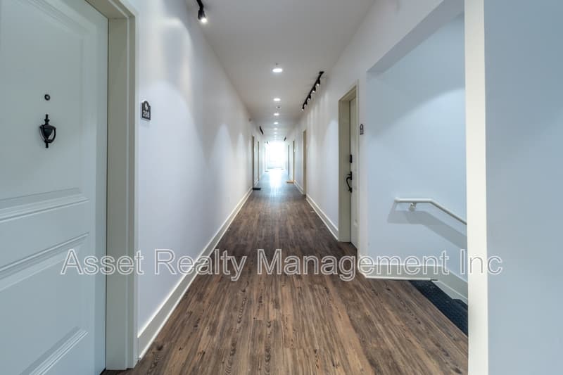 Alcoa Condo: 1120 Franck Street - 205