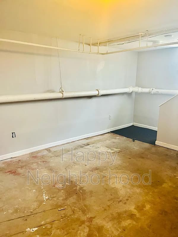 Wallingford House: 153 North Ridgeland Road