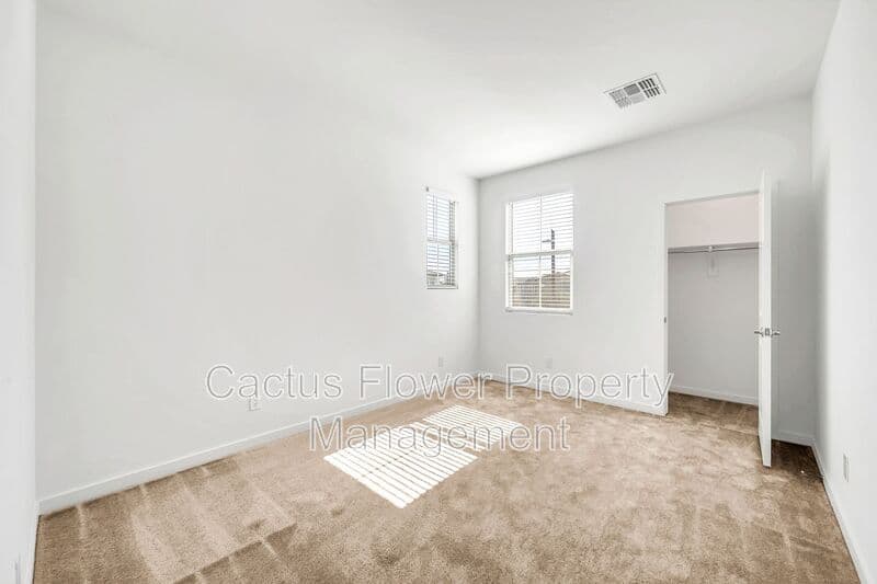 Mesa House: 9850 E Tamery Ave