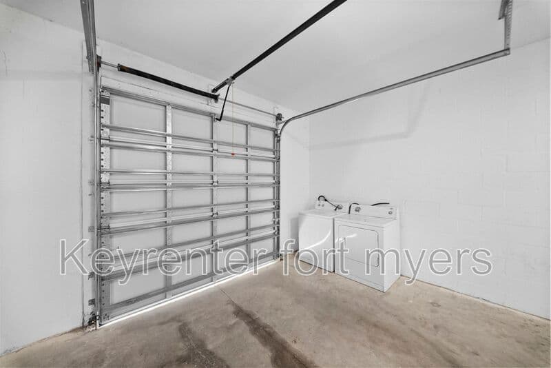 Lehigh Acres House: 4716 29th St SW