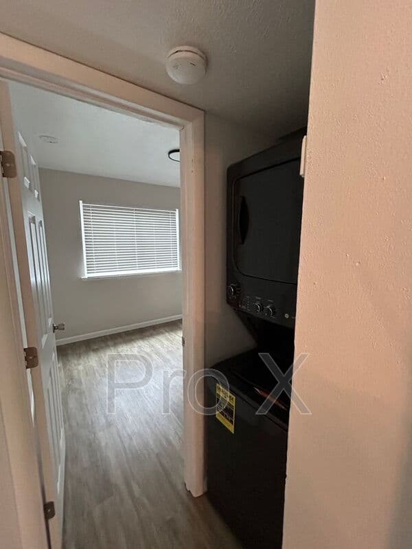 Fayetteville Condo: 210 S Hill Ave
