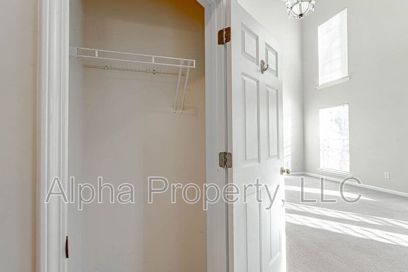 Greenville House: 7 Box Tree Way