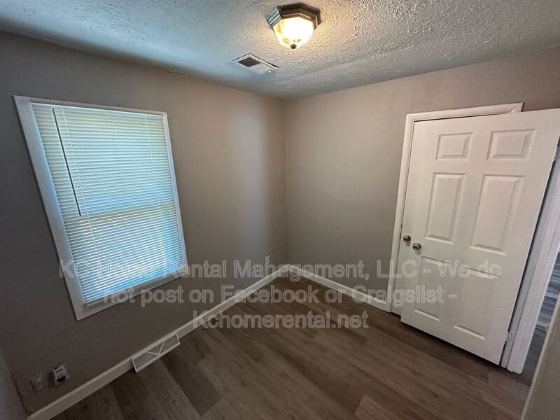 Kansas City House: 8504 Ruskin Way