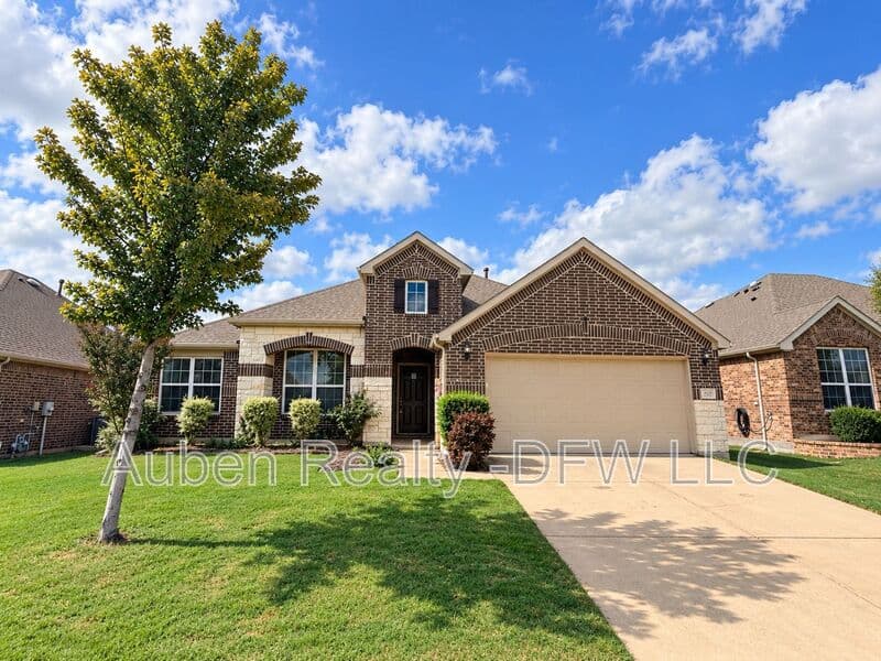 Fort Worth House: 8121 Belgian Blue Court