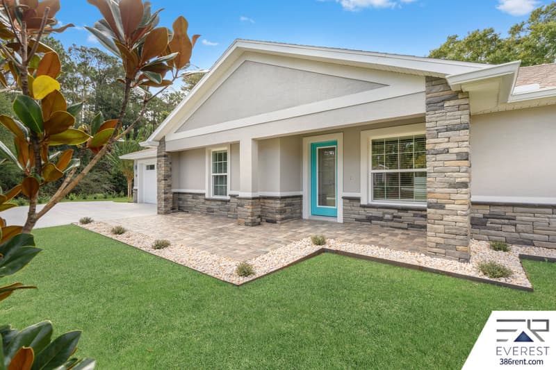 Palm Coast House: 12 Walt Place