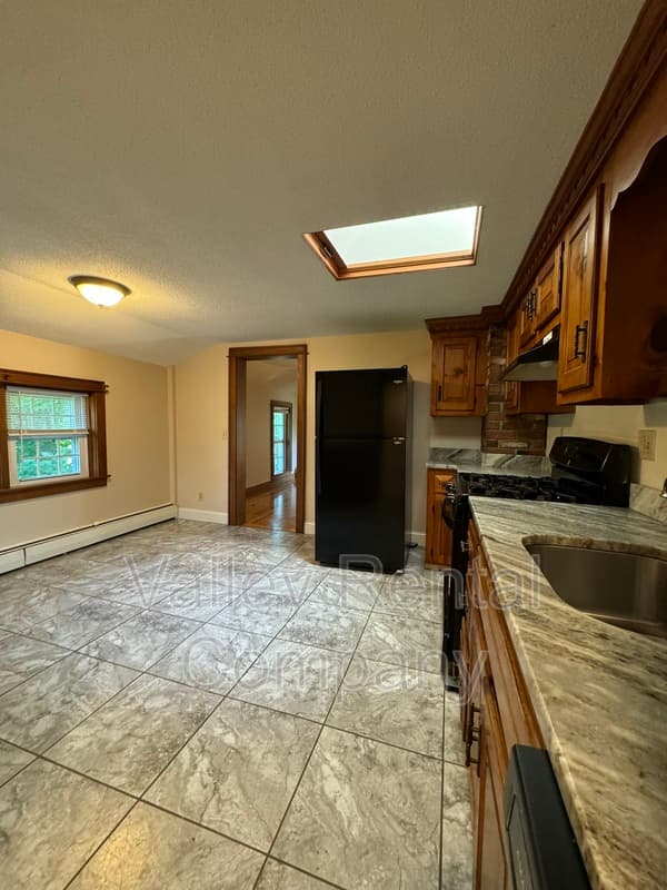 Hadley Condo: 37 Middle Street - 2