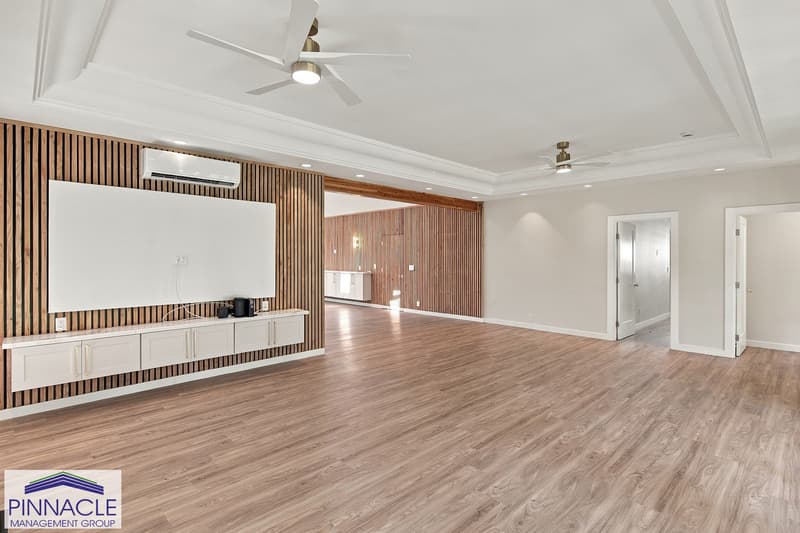 Honolulu House: 814-814A Kealaolu Avenue