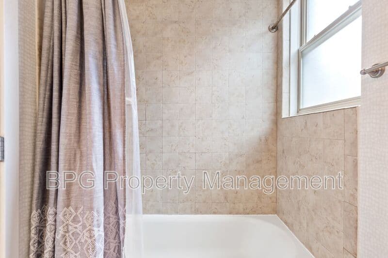 Washington Condo: 2535 13th ST. NW