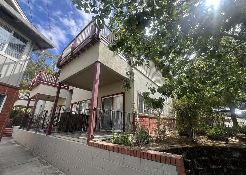 San Carlos Condo: 366 Caprino Way